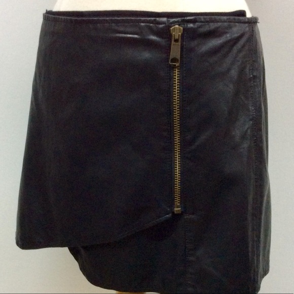 Free People* Pants - Free People* WOMENS Faux LEATHER, Short/ Skorts